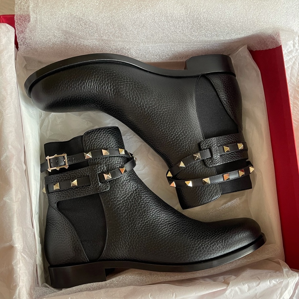 Valentino Garavani Rockstud Leather Ankle Boots